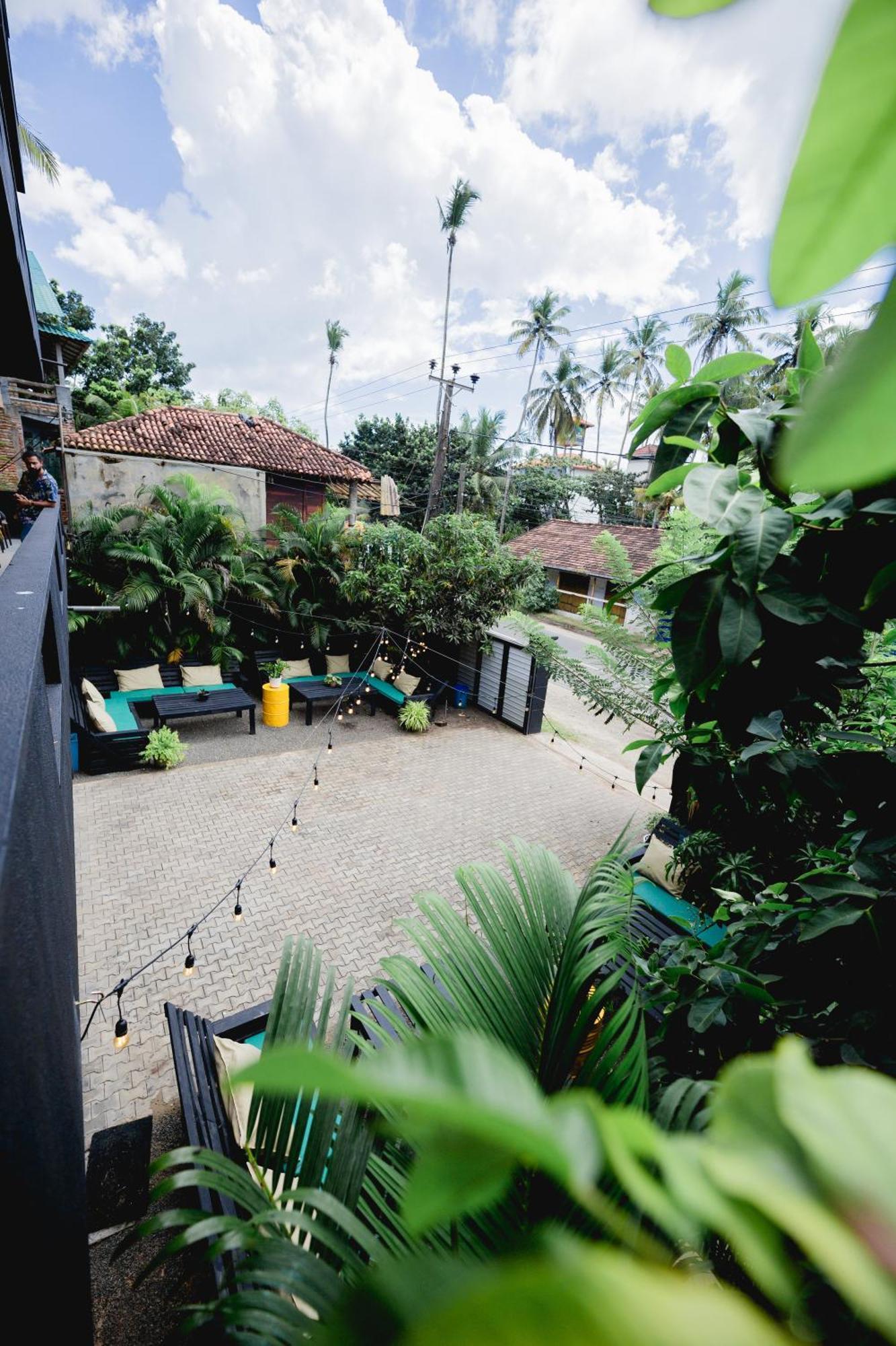 Sugar Hostel Weligama - Coliving & Coworking Екстериор снимка